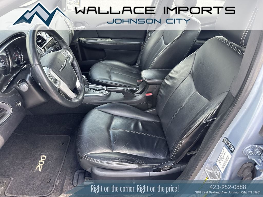 2014 Chrysler 200 Limited