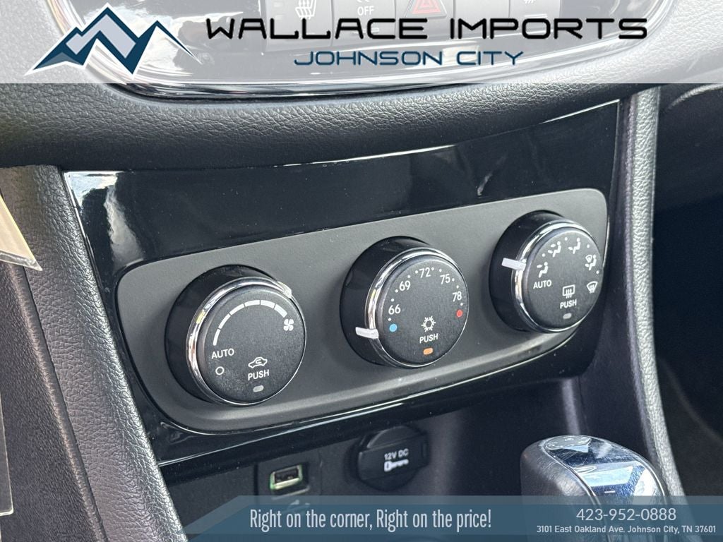 2014 Chrysler 200 Limited