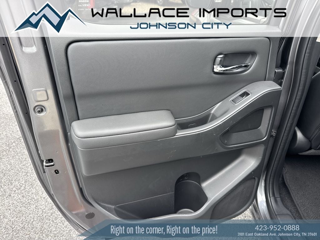 2024 Nissan Frontier SL