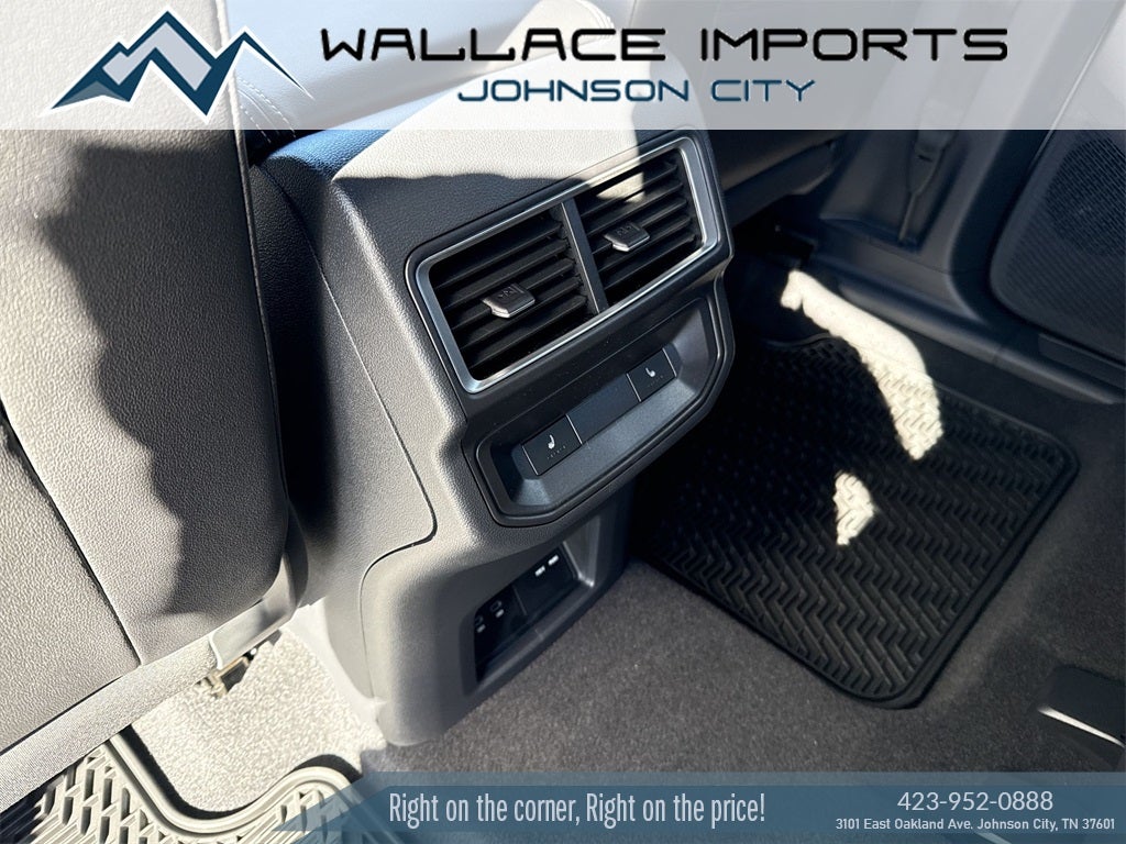 2026 Volkswagen Atlas Cross Sport 2.0T SEL Premium R-Line