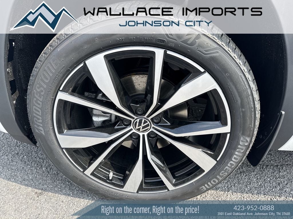 2026 Volkswagen Atlas Cross Sport 2.0T SEL Premium R-Line