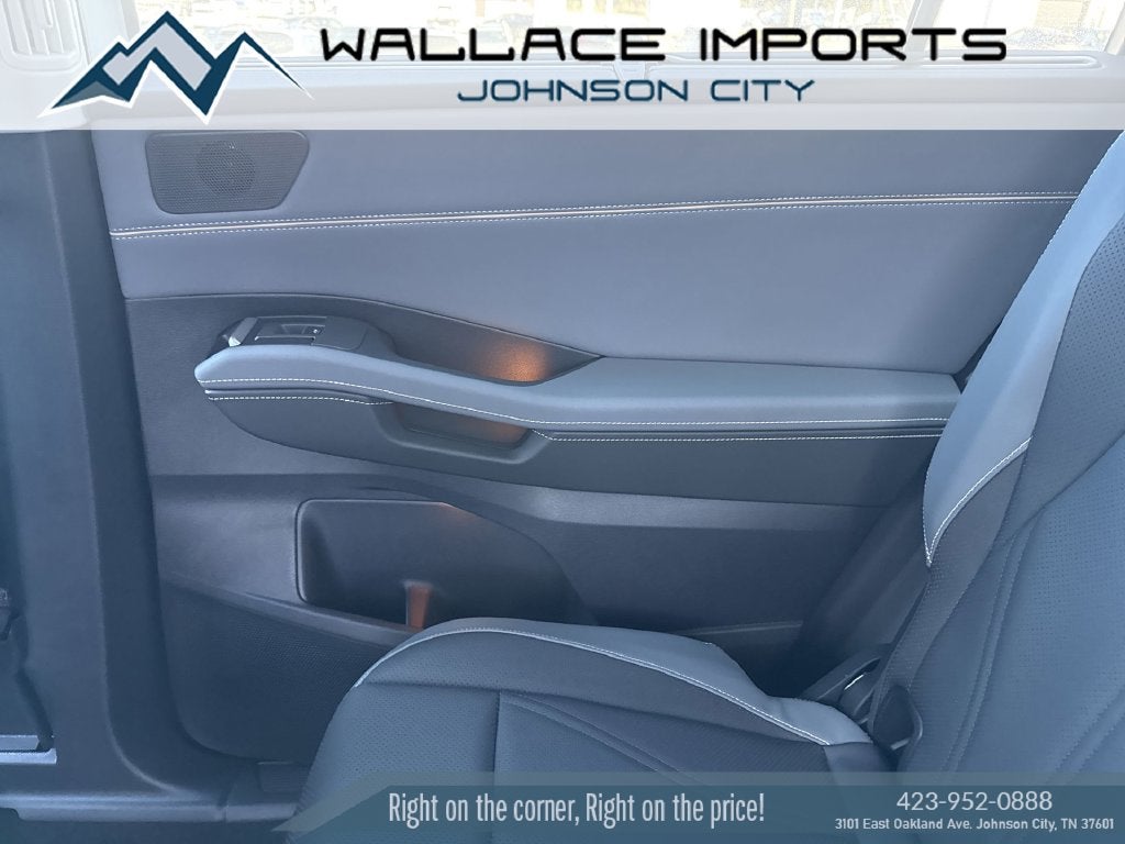 2027 Volkswagen Atlas SE w/Technology