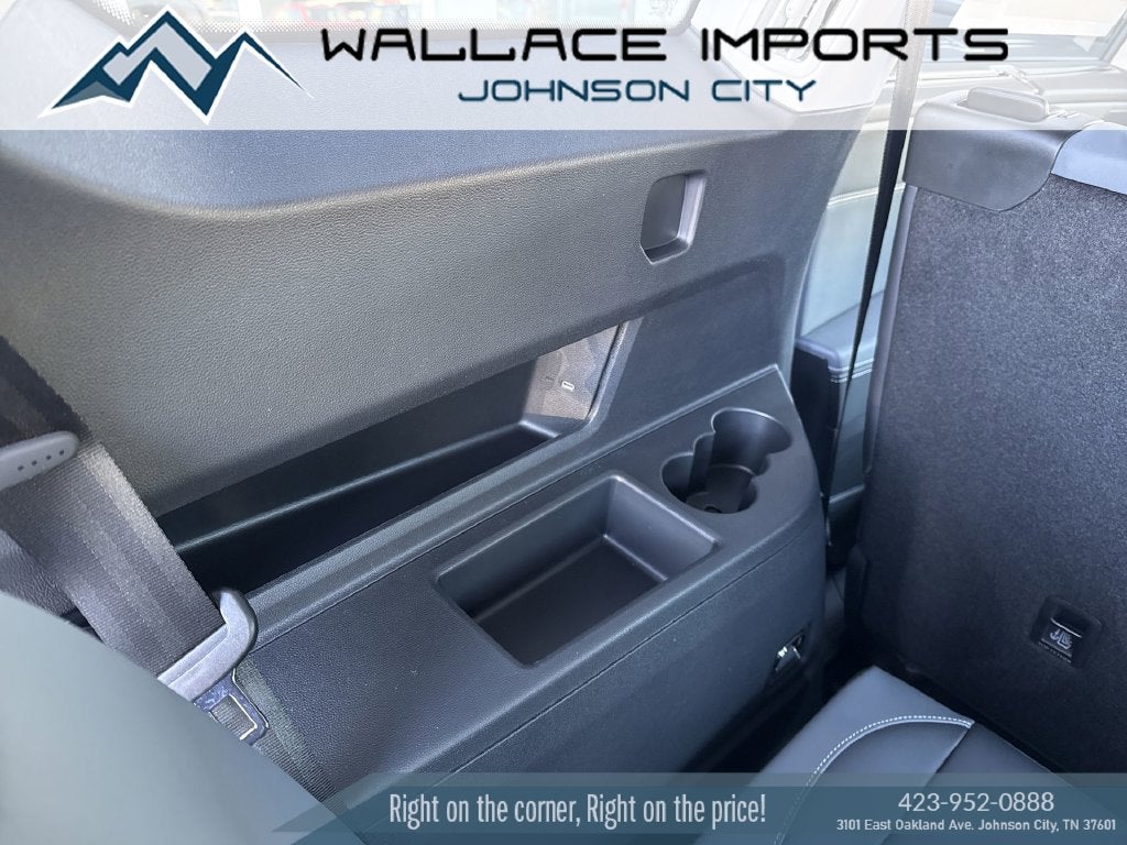 2027 Volkswagen Atlas SE w/Technology