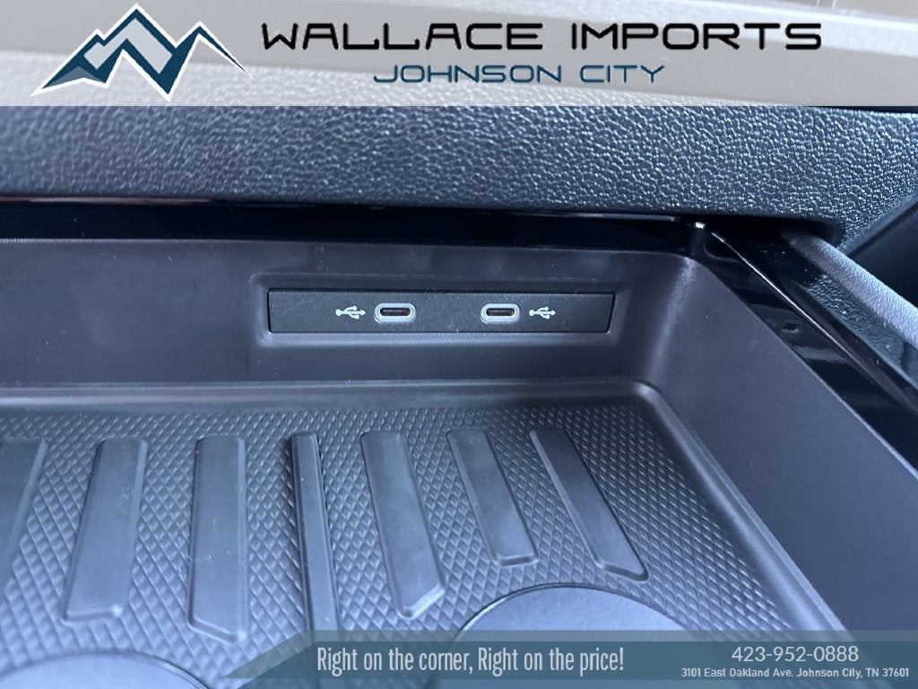 2027 Volkswagen Atlas SE w/Technology