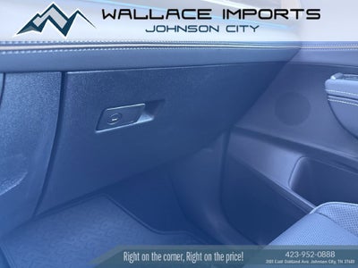 2027 Volkswagen Atlas SE w/Technology