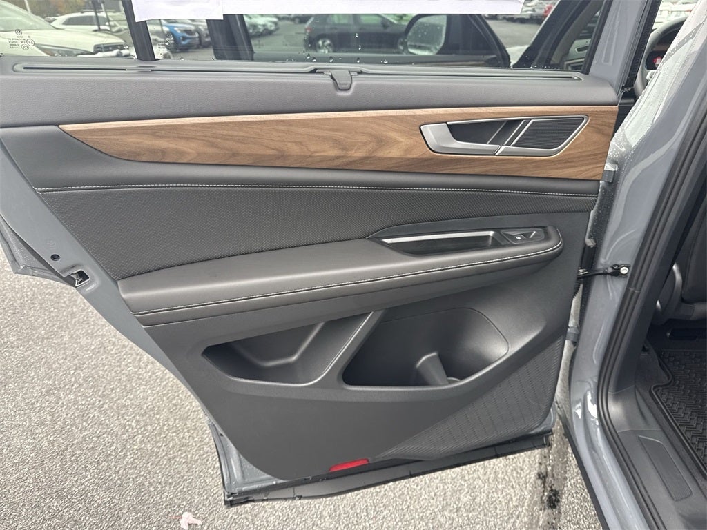 2026 Volkswagen Atlas 2.0T SE w/ Technology