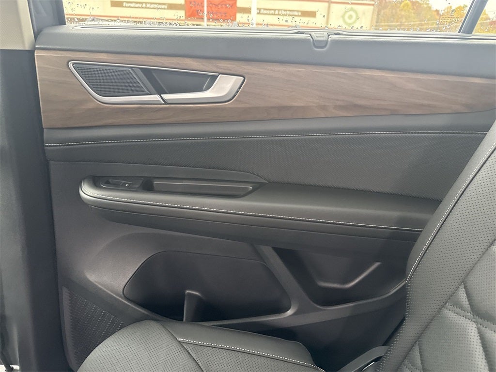 2026 Volkswagen Atlas 2.0T SE w/ Technology