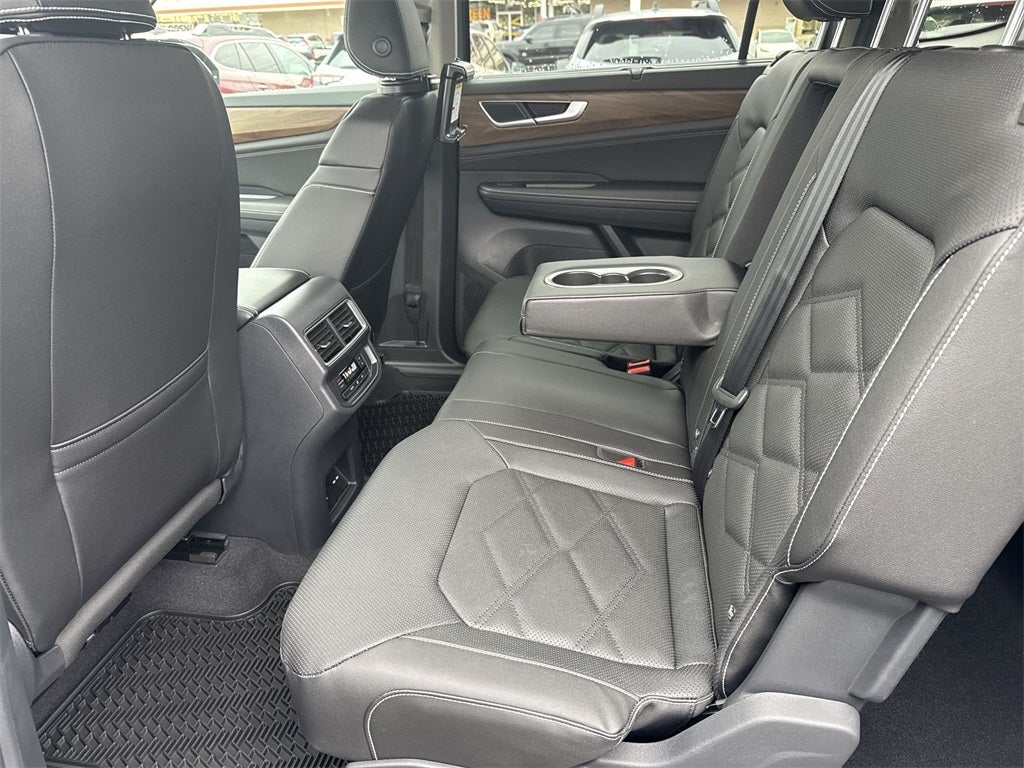 2026 Volkswagen Atlas 2.0T SE w/ Technology