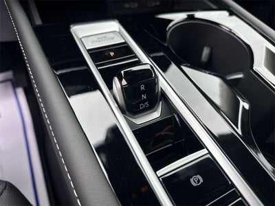 2026 Volkswagen Atlas 2.0T SE w/ Technology