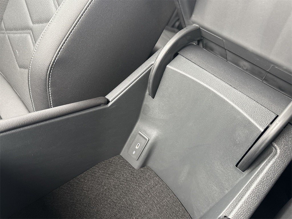 2026 Volkswagen Atlas 2.0T SE w/ Technology