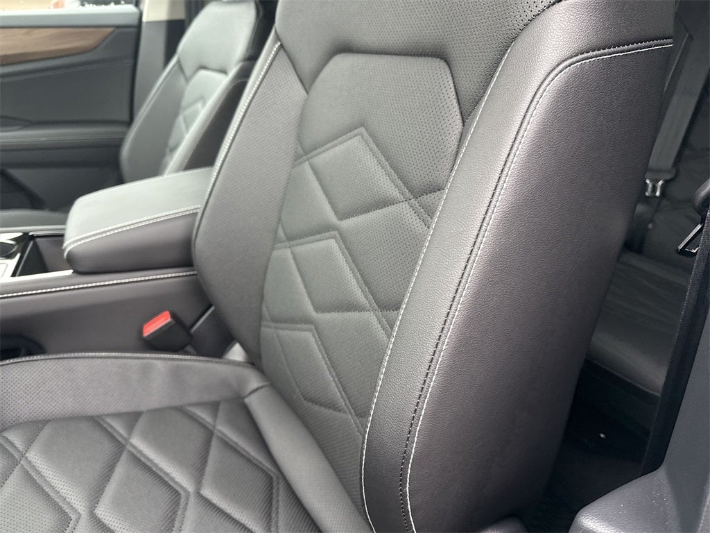 2026 Volkswagen Atlas 2.0T SE w/ Technology