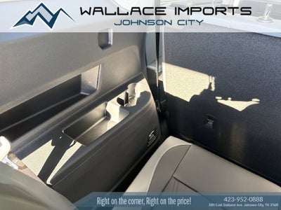 2027 Volkswagen Atlas SE w/Technology