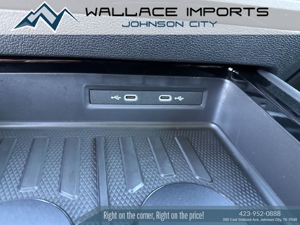 2027 Volkswagen Atlas SE w/Technology