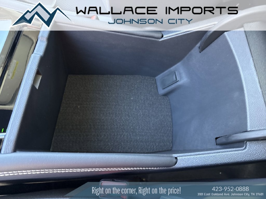 2027 Volkswagen Atlas SE w/Technology