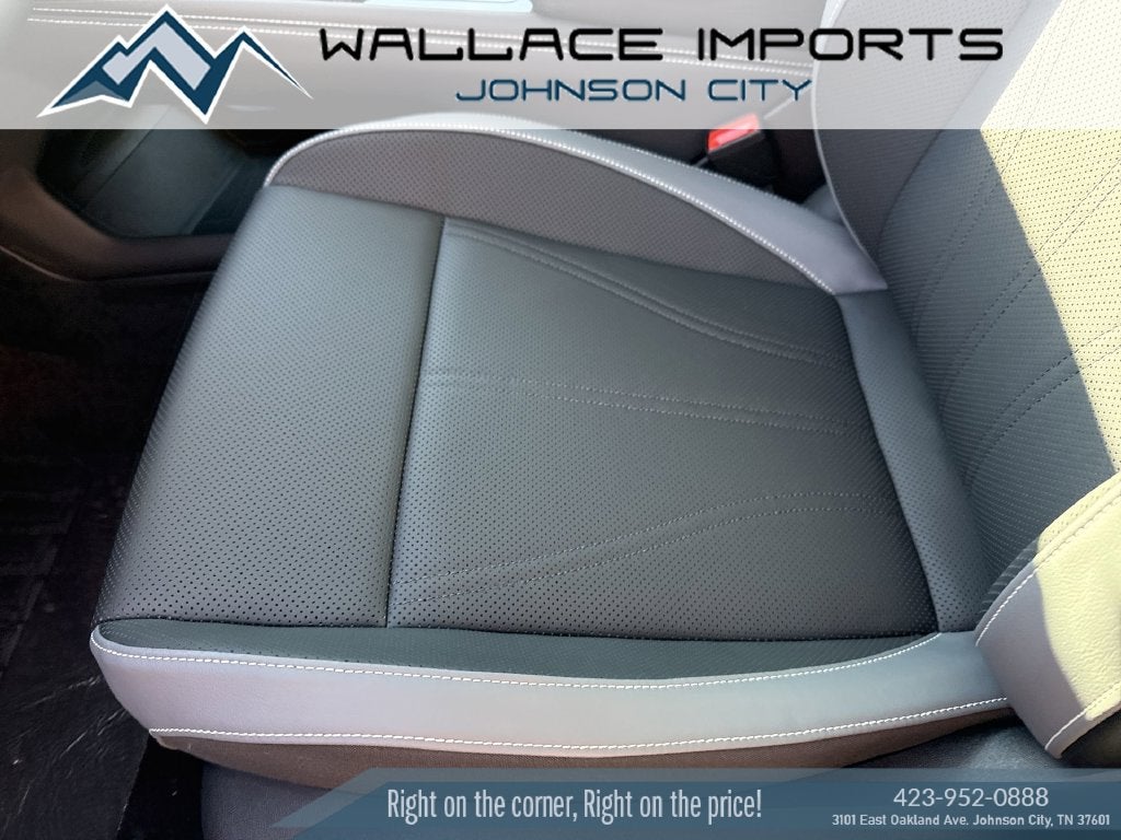 2027 Volkswagen Atlas SE w/Technology