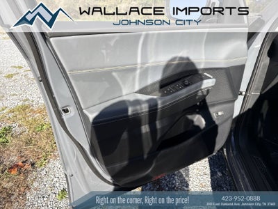 2027 Volkswagen Atlas 2.0T SE w/ Technology