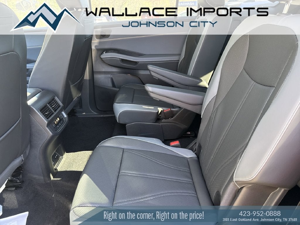 2027 Volkswagen Atlas 2.0T SE w/ Technology