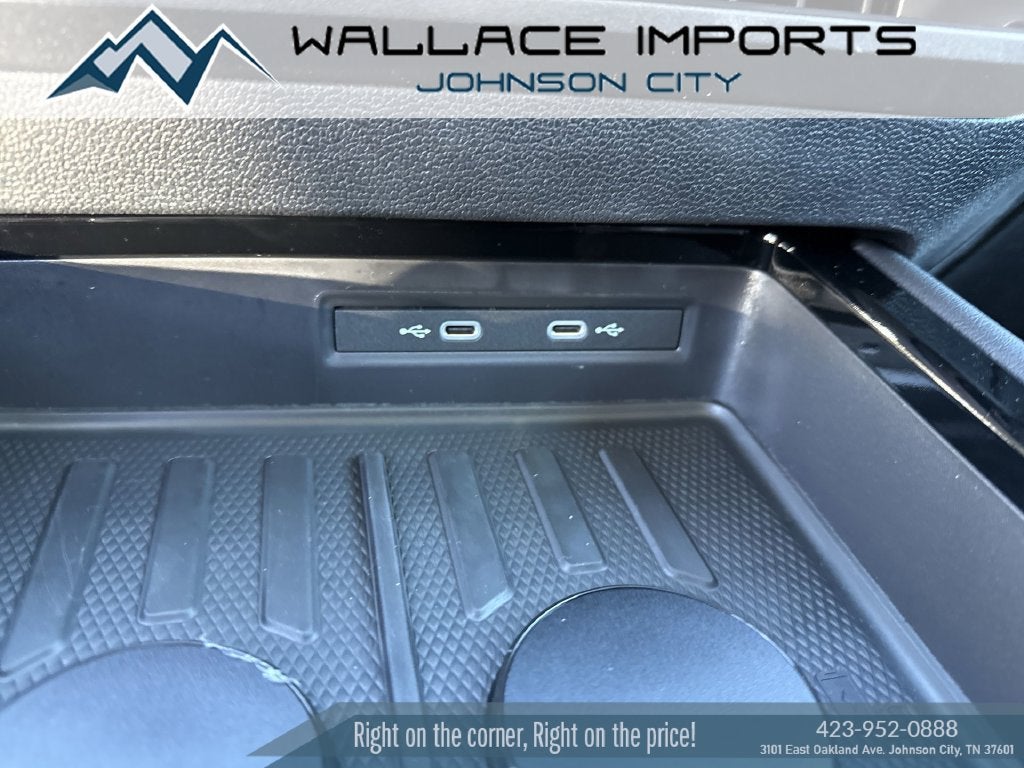 2027 Volkswagen Atlas 2.0T SE w/ Technology