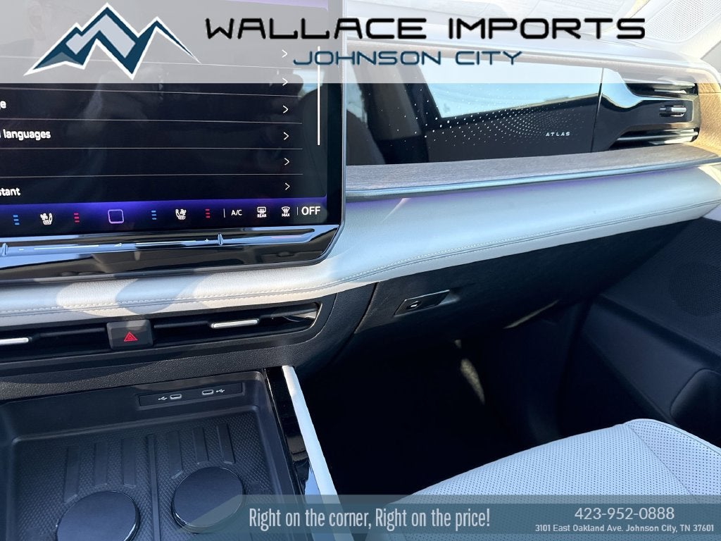 2027 Volkswagen Atlas 2.0T SE w/ Technology