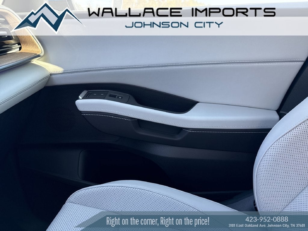 2027 Volkswagen Atlas 2.0T SE w/ Technology