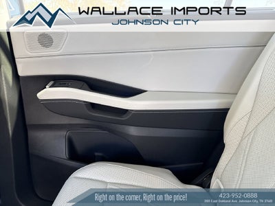 2027 Volkswagen Atlas 2.0T SE w/ Technology