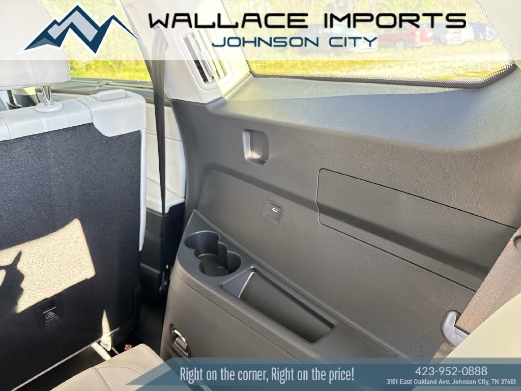 2027 Volkswagen Atlas 2.0T SE w/ Technology