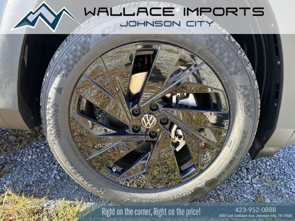 2027 Volkswagen Atlas 2.0T SE w/ Technology