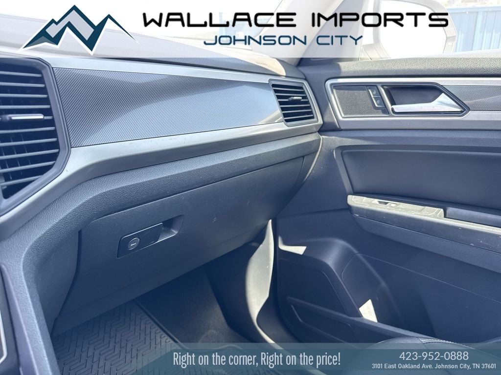 2021 Volkswagen Atlas 3.6L V6 SE w/Technology R-Line