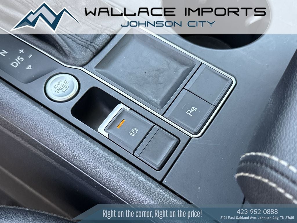 2021 Volkswagen Atlas 3.6L V6 SE w/Technology R-Line