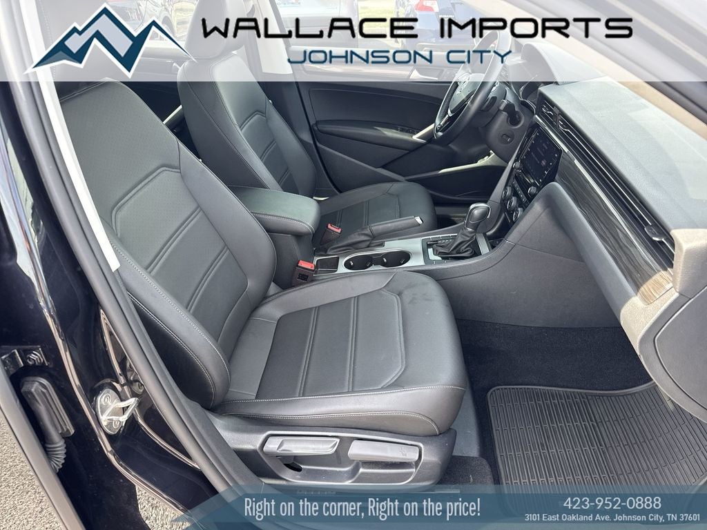 2020 Volkswagen Passat 2.0T R-Line