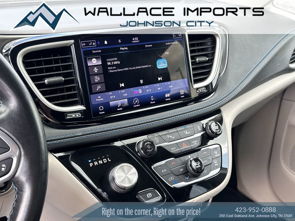 2021 Chrysler Pacifica Touring L