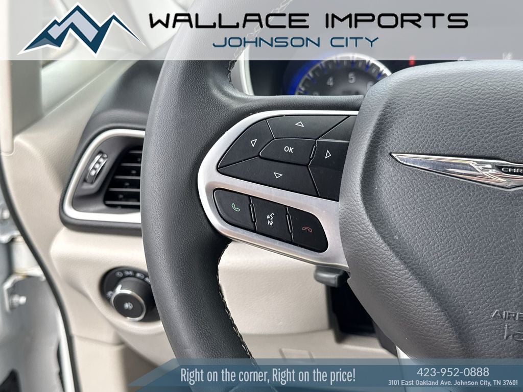 2022 Chrysler Pacifica Touring L