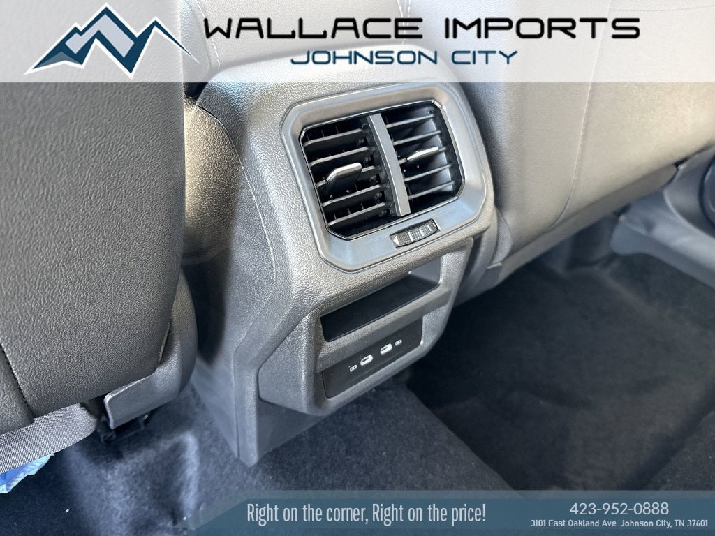 2027 Volkswagen Taos 1.5T SE