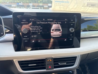 2025 Volkswagen Taos 1.5T SEL