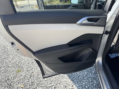 2025 Volkswagen Taos 1.5T SEL