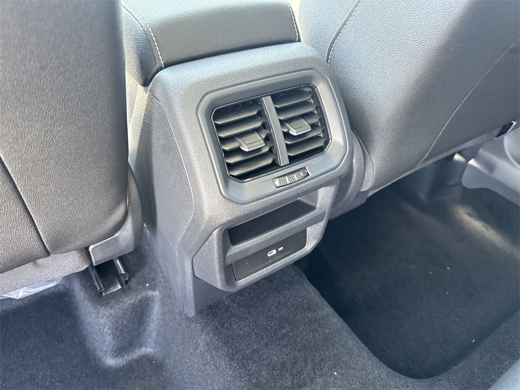 2025 Volkswagen Taos 1.5T SEL