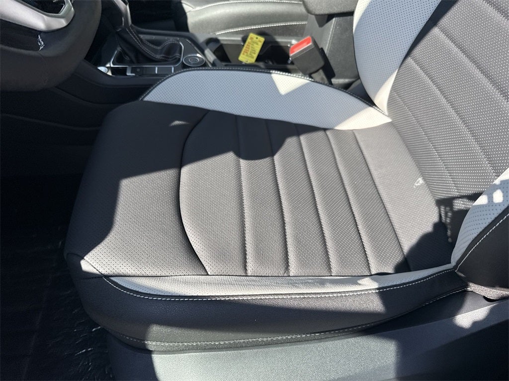 2025 Volkswagen Taos 1.5T SEL