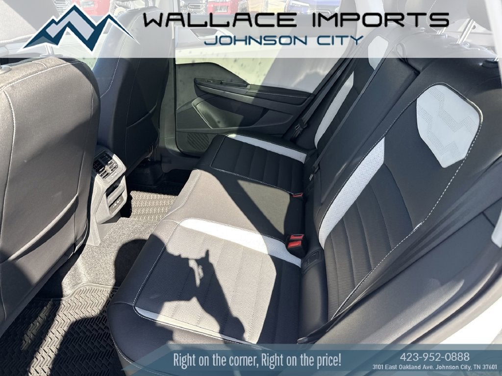 2027 Volkswagen Taos 1.5T SEL