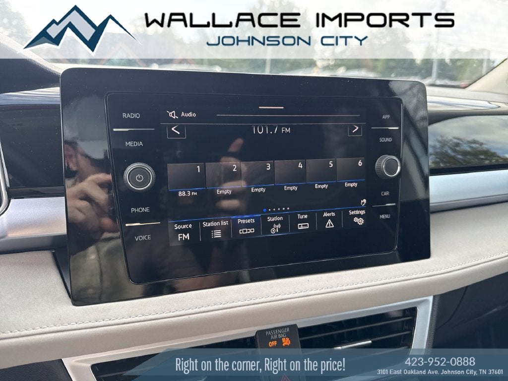 2027 Volkswagen Taos 1.5T SE