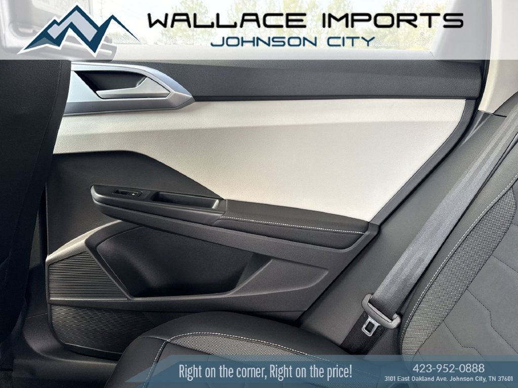 2027 Volkswagen Taos 1.5T SE