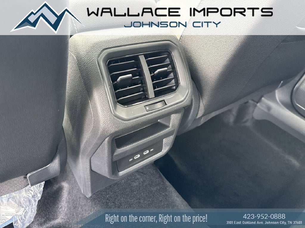 2027 Volkswagen Taos 1.5T SE