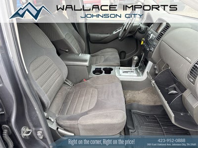 2011 Nissan Pathfinder SV