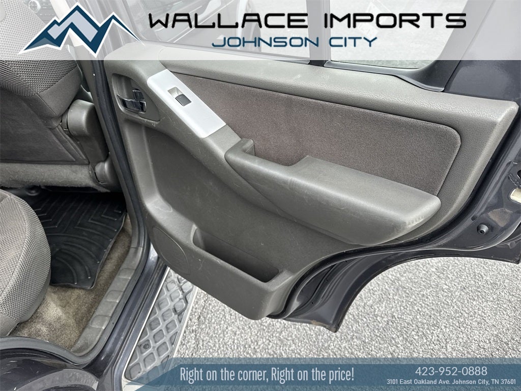 2011 Nissan Pathfinder SV