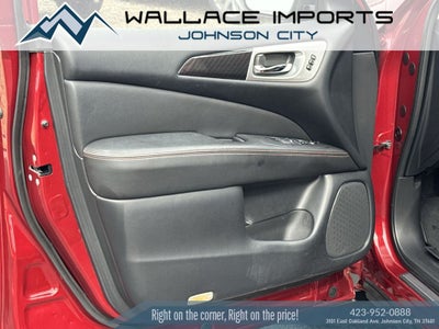 2020 Nissan Pathfinder SL