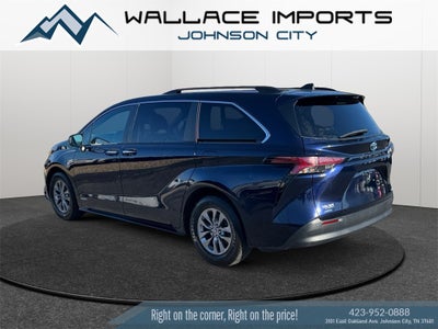 2021 Toyota Sienna XLE 7 Passenger