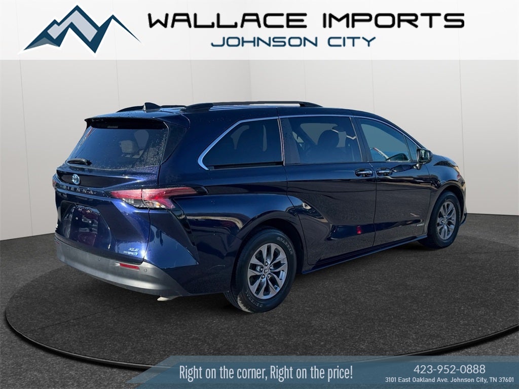 2021 Toyota Sienna XLE 7 Passenger