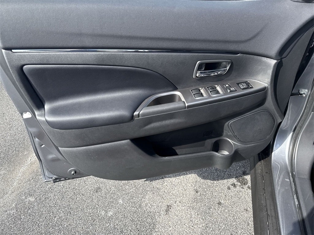 2025 Mitsubishi Outlander Sport 2.0 SE