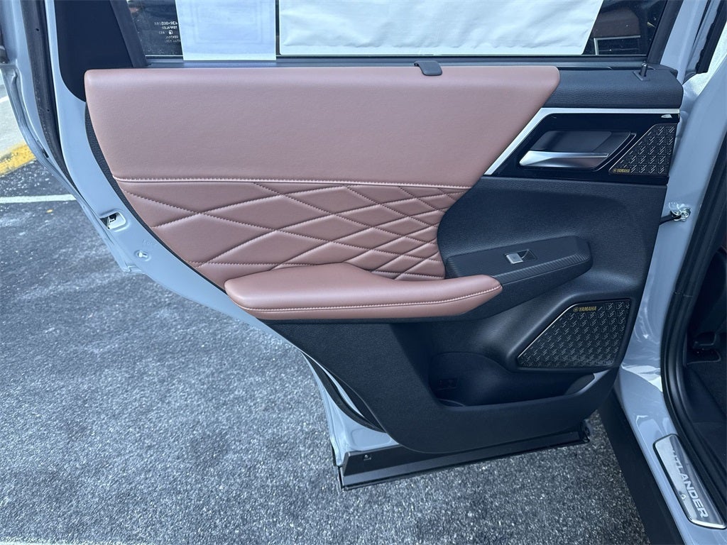 2025 Mitsubishi Outlander SEL