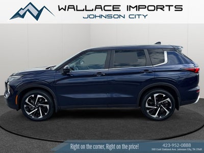 2023 Mitsubishi Outlander SE