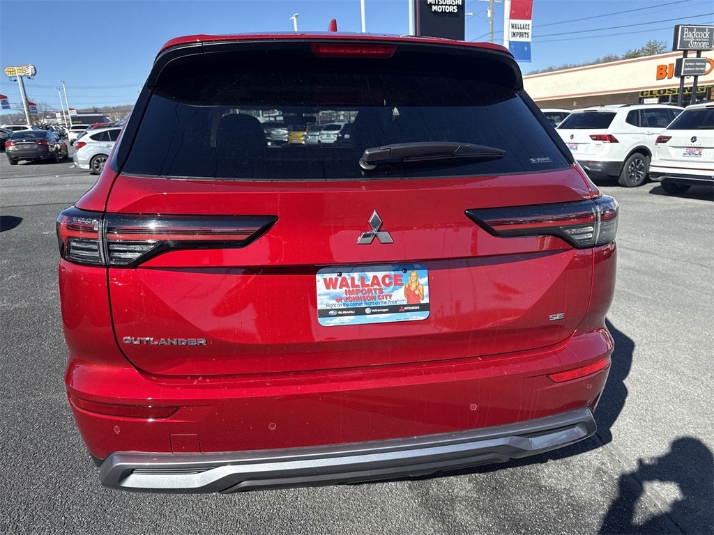 2025 Mitsubishi Outlander SE
